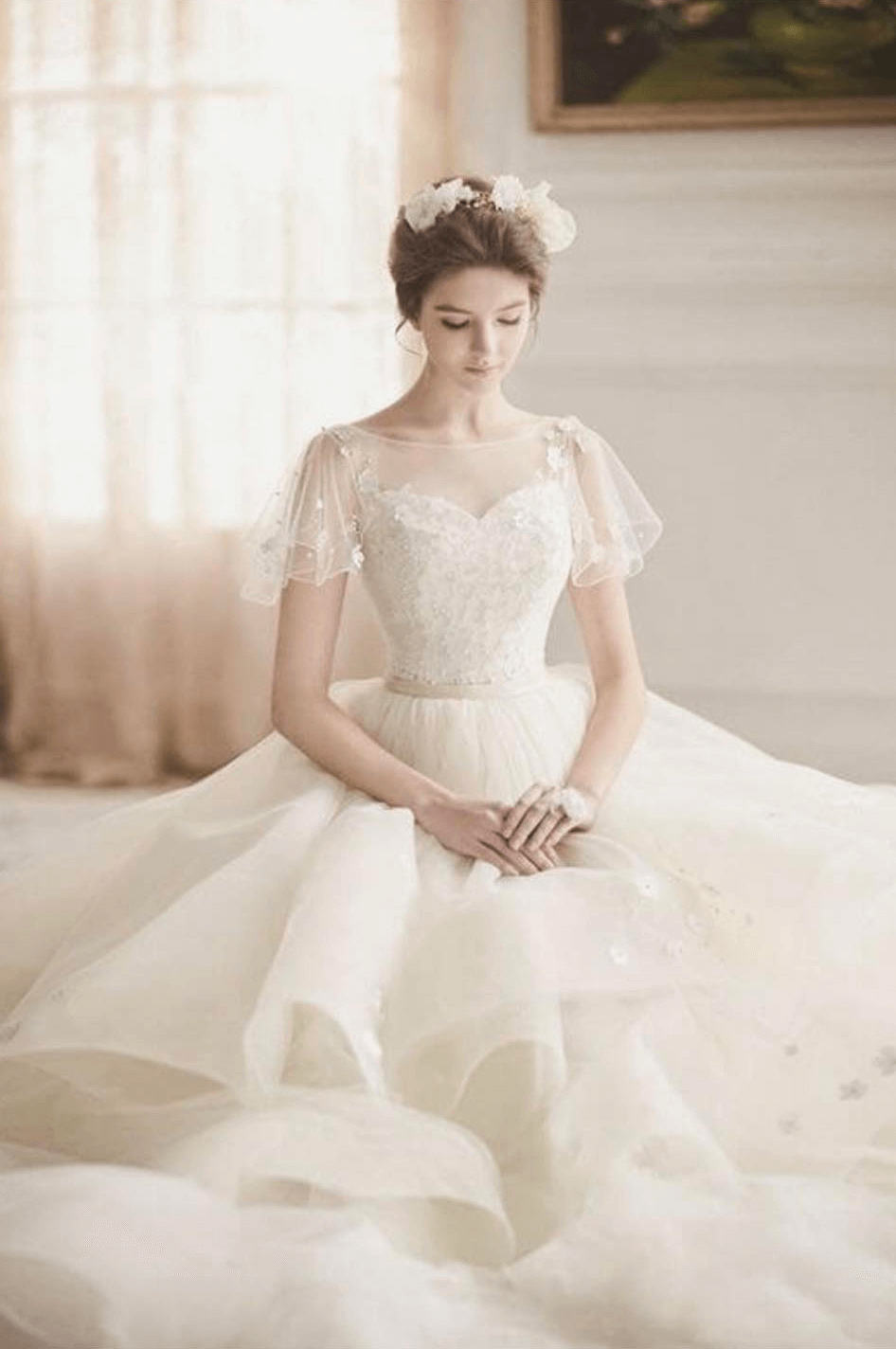 Những mẫu váy cưới trắng biến cô dâu xinh trong tíc tắc  Trang sức cưới hỏi